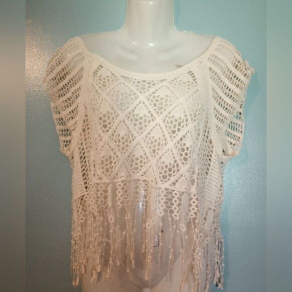 Crochet lace short sleeve boho top with lace fringe - Picture 5 of 6
